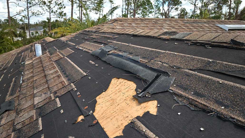 Should I Repair or Replace My Roof?
